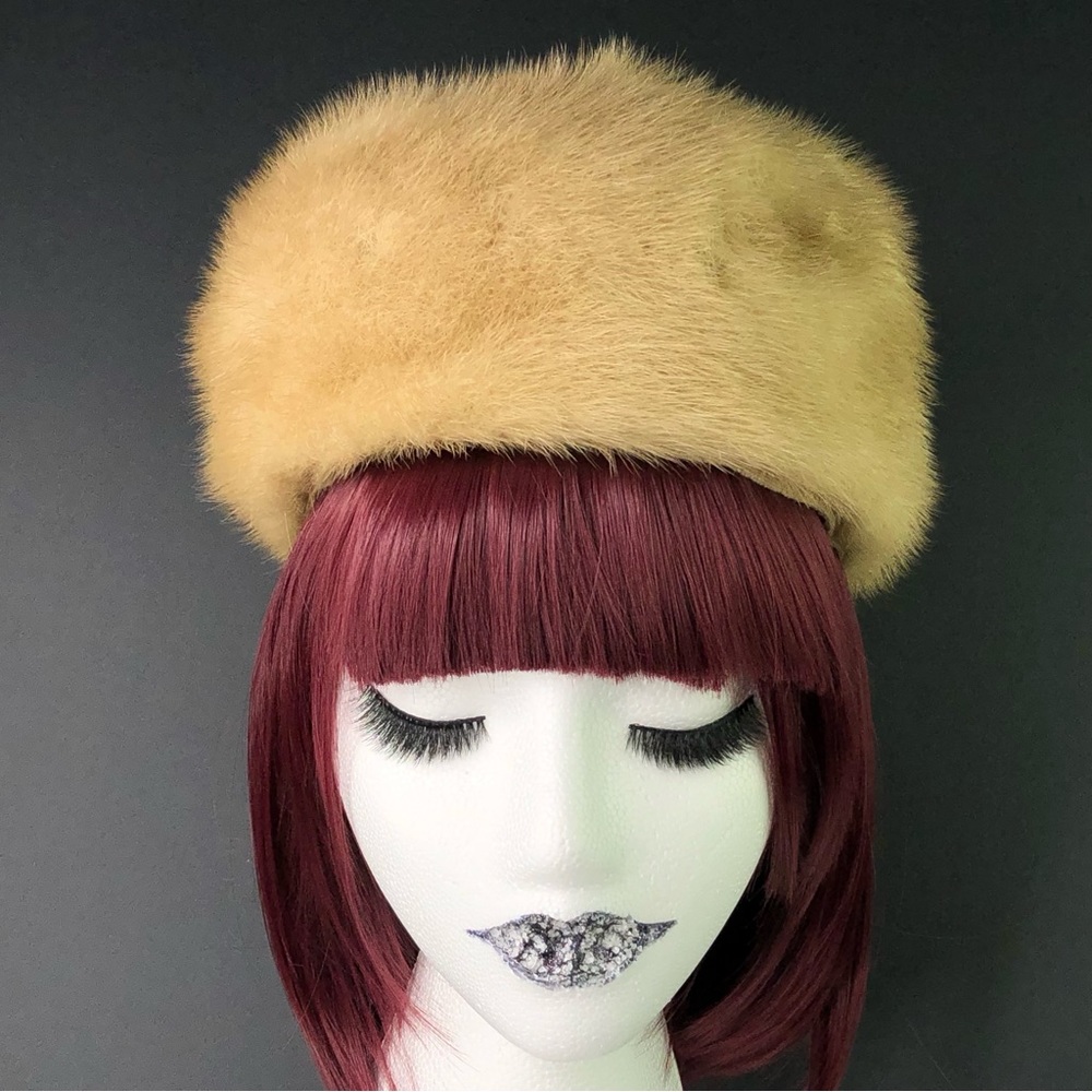 Vintage 1950s Jelleff's Fur Hat Cap fascinator Style Luxury cream beige pill box